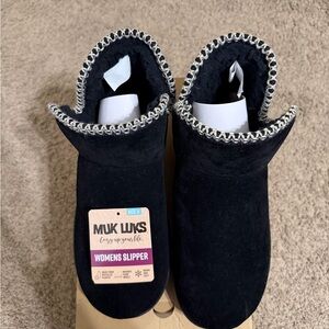 Muk Luks Black Womens Slippers